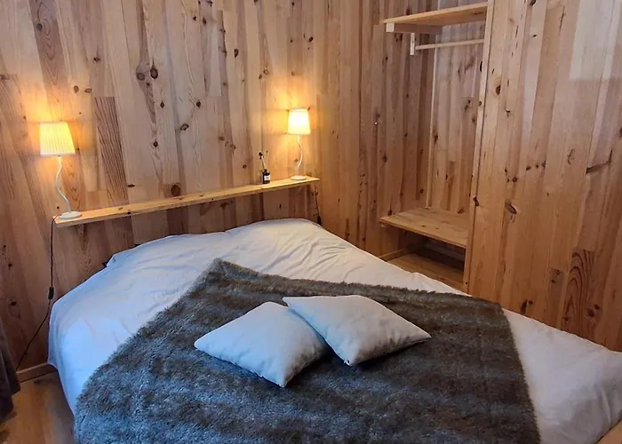 בקתה Les Grosses Pierres ספא