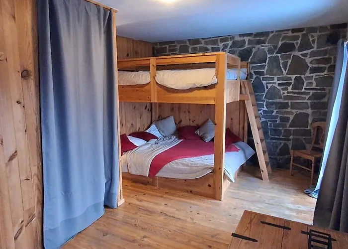 בקתה Les Grosses Pierres *